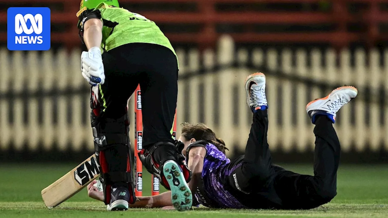 Magic Molly Strano return catch highlights Thunder vs Hurricanes WBBL clash