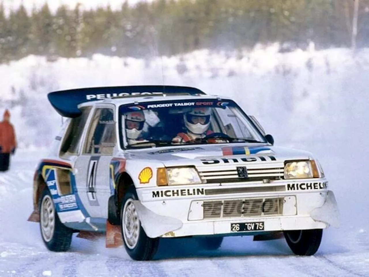 40 anni fa il debutto di Peugeot 205 T16 nei rally