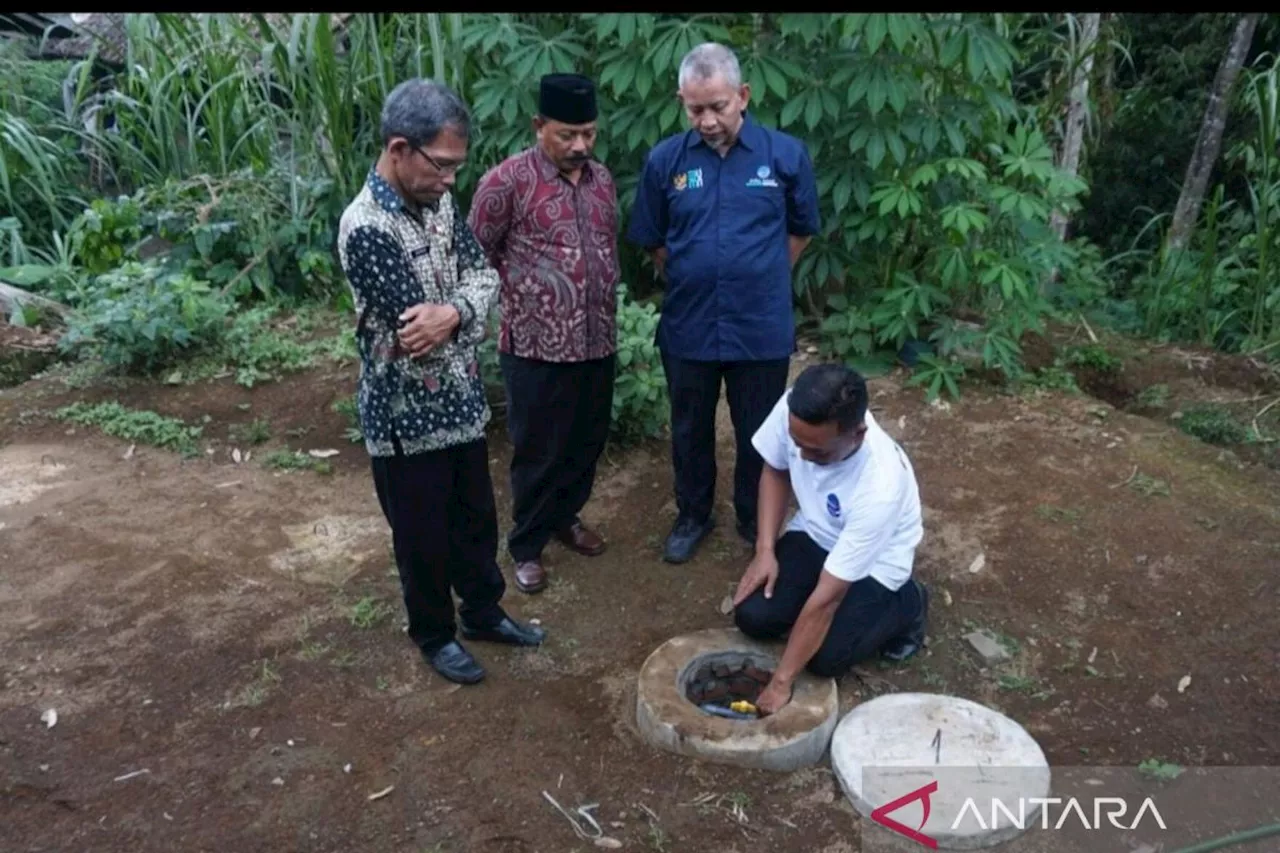 AirNav Indonesia salurkan 10 paket biogas untuk warga Tulungagung