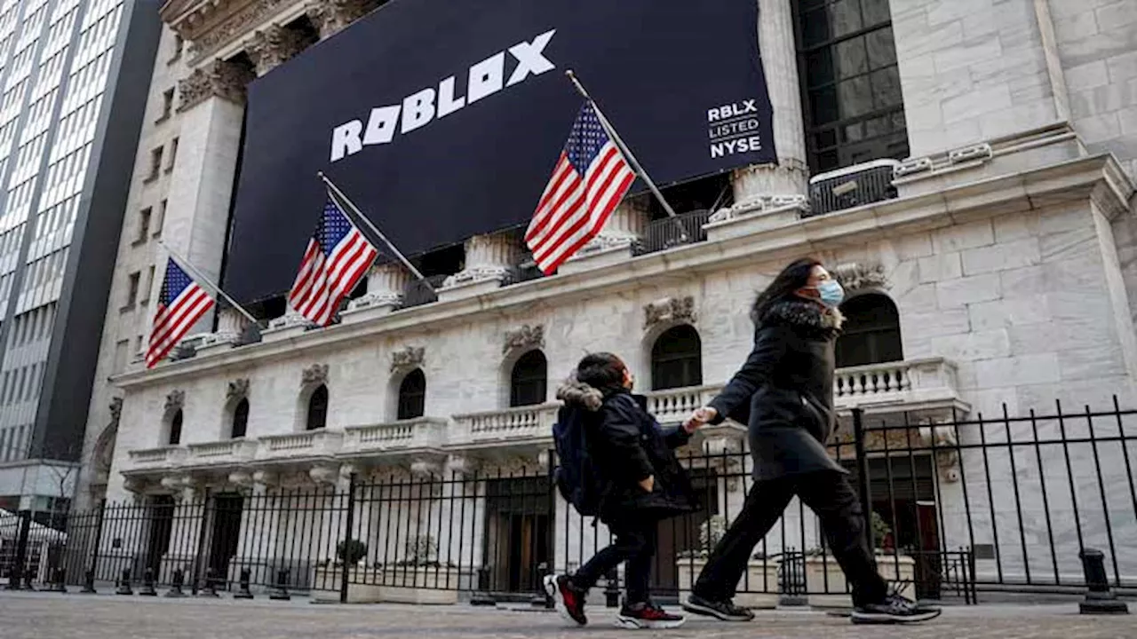 Roblox lifts annual bookings forecast as in-game spending booms