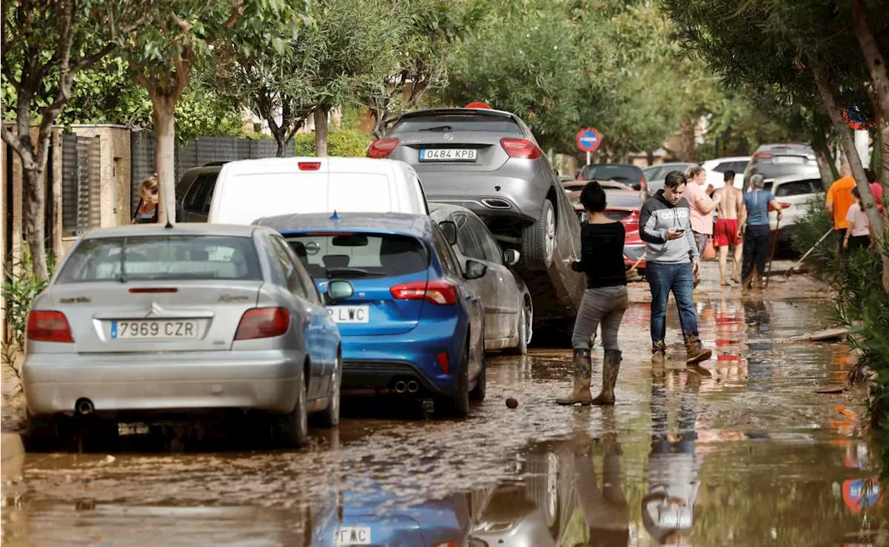 Inundaciones en España: sobrevivientes acusan que autoridades tardaron en alertar del peligro; responsabilizan a gobiernos locales