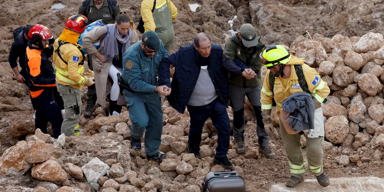 Innondations en Espagne : les opérations de recherche se poursuivent après les «inondations du...