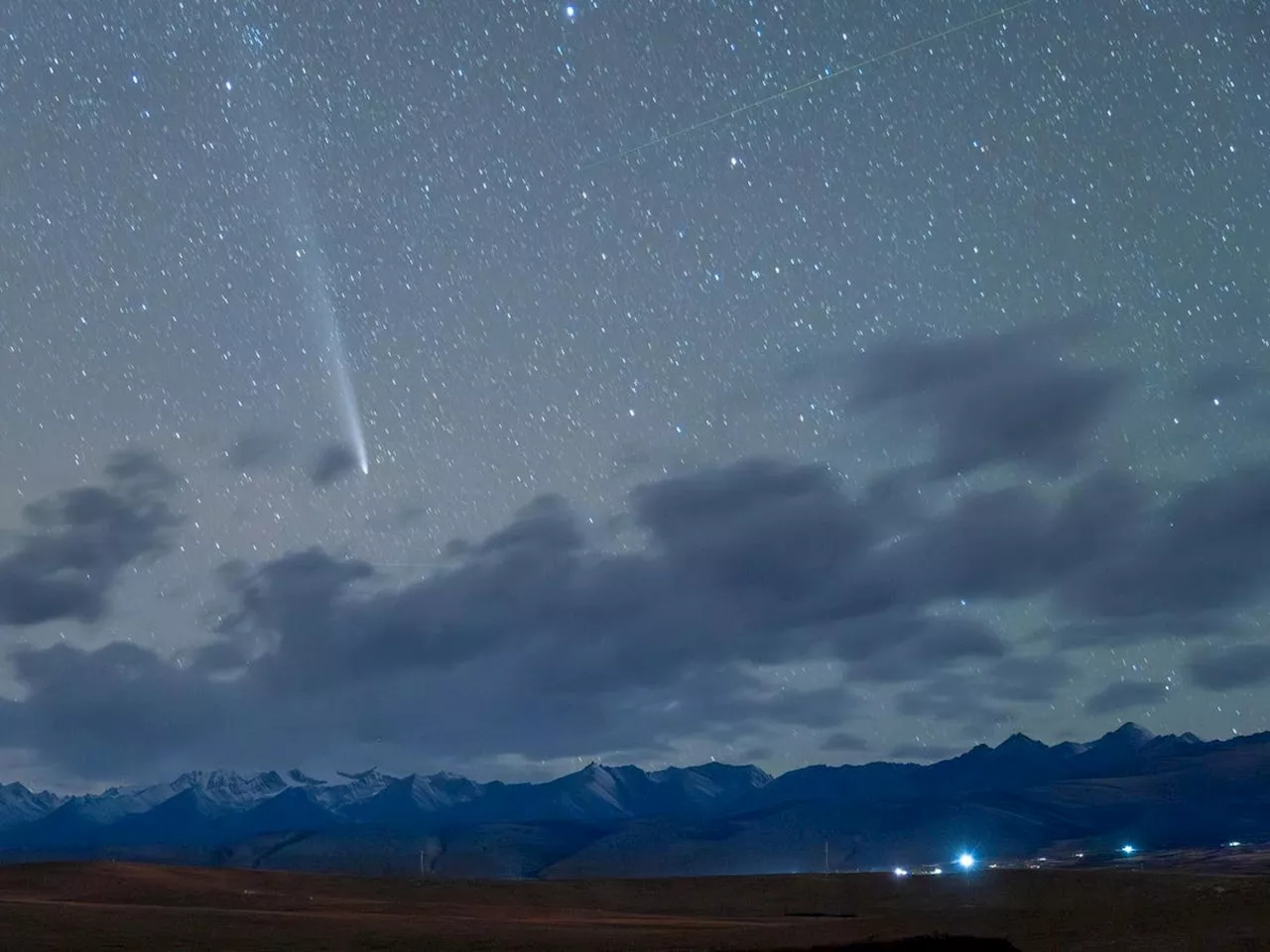 Halloween: See The Comet, Milky Way And The Northern Lights Tonight