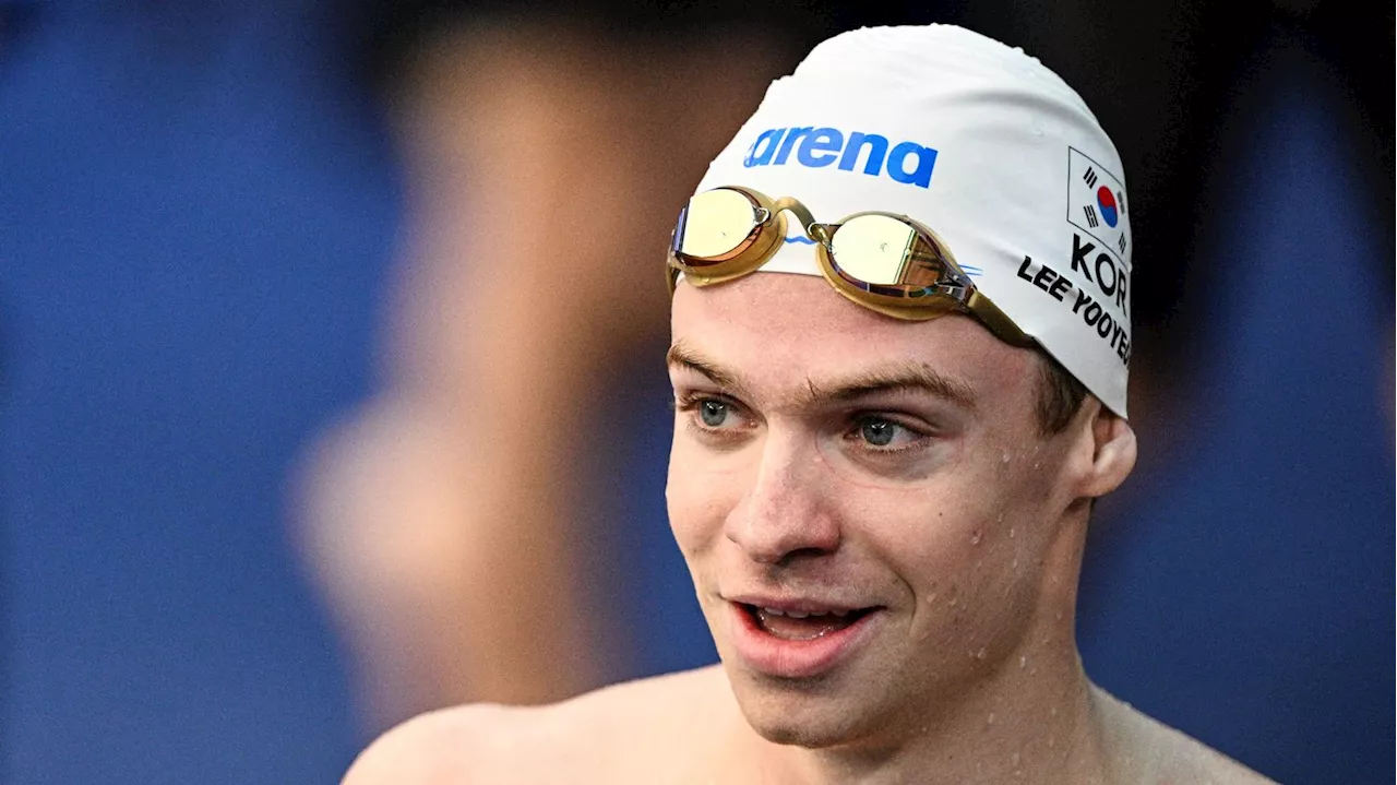 Coupe du monde de natation : Léon Marchand remporte le 100 m 4 nages et fait voler en éclats le record d'Europ