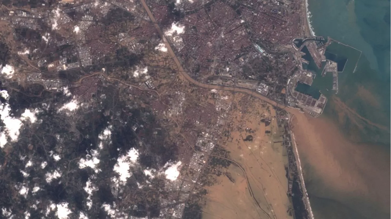 Inondations en Espagne : découvrez les impressionnants rejets de boue dans la mer près de Valence