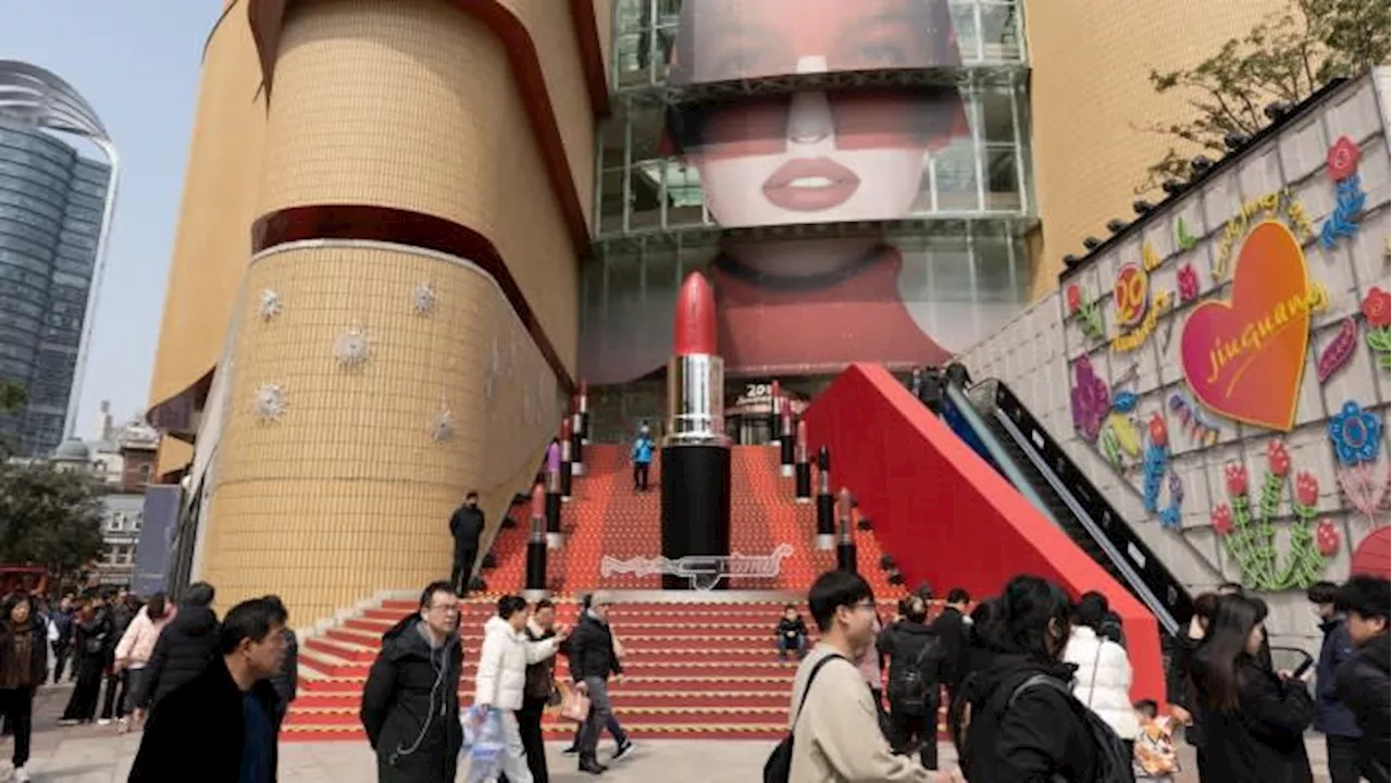 Estée Lauder shares plunge as China sales slump prompts dividend cut