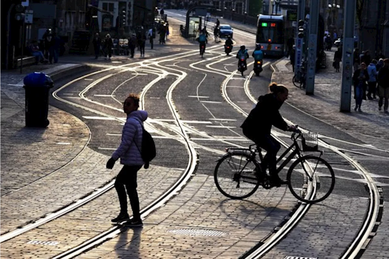 Voetgangersbeweging vraagt om werk te maken van verkeersveilige infrastructuur