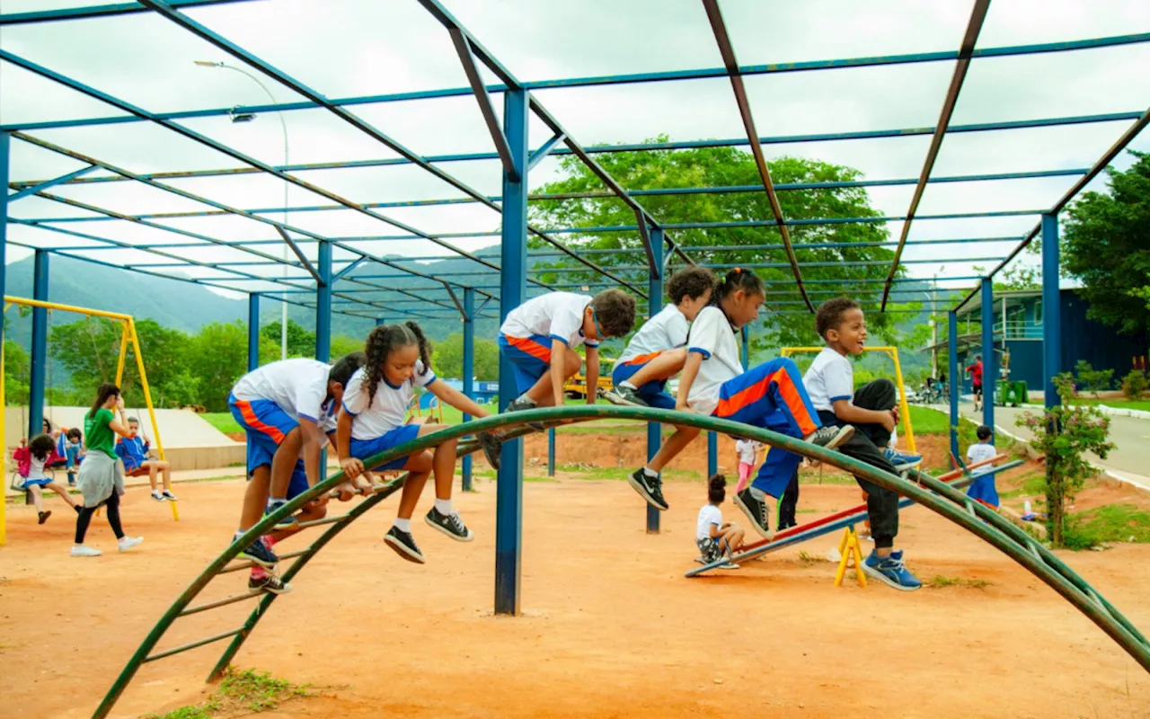 Alunos da turma municipal de alfabetização têm aula de ecologia em Nilópolis