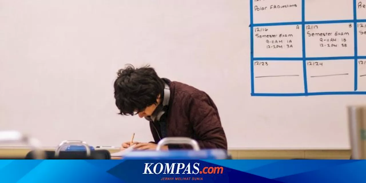 Apa Itu Beasiswa? Kenali Manfaat dan Macam-macamnya yang Cocok Buatmu