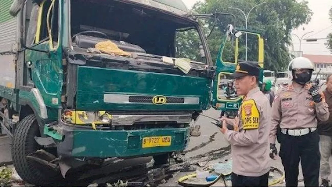 Kronologi Truk Tabrak Sejumlah Kendaraan di Tengerang, Sopir Dibawa ke RS usai Diamuk Massa