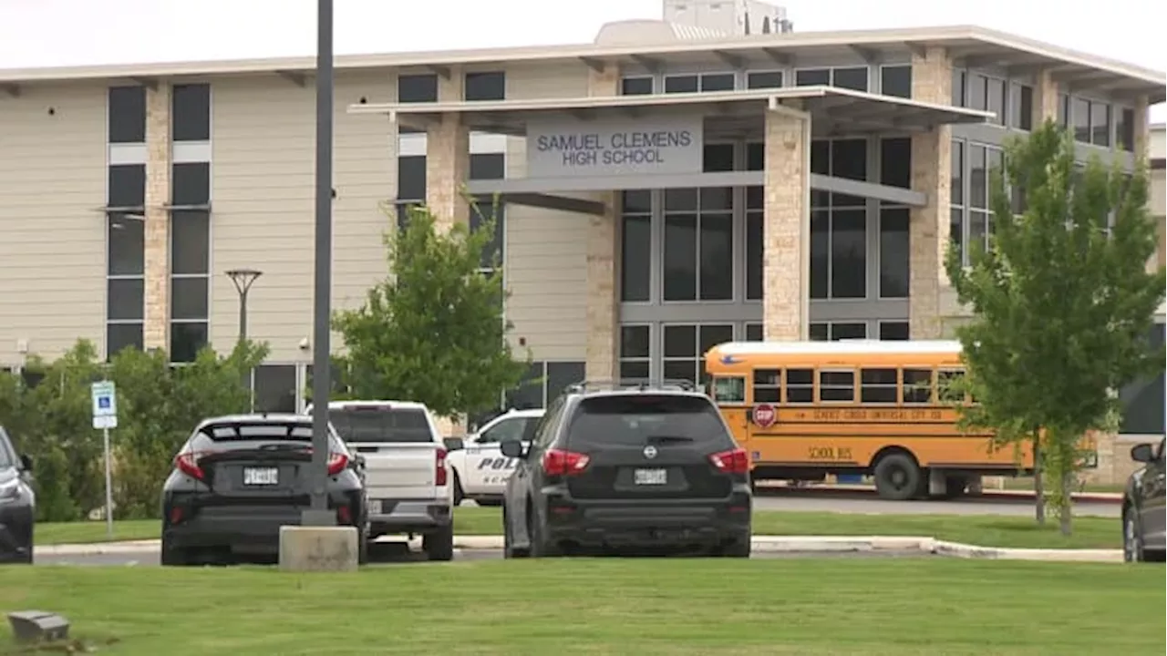 Student threatened to bring explosive, shoot up Clemens High School, Schertz police say