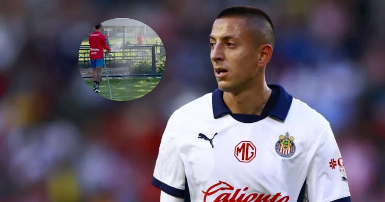 Liga MX: 'Piojo' Alvarado hace fuerte broma a los jardineros de Chivas (VIDEO)