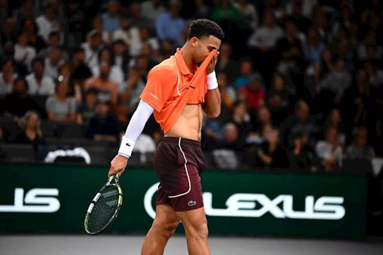 Arthur Fils sorti par Alexander Zverev en huitièmes de finale du Rolex Paris Masters