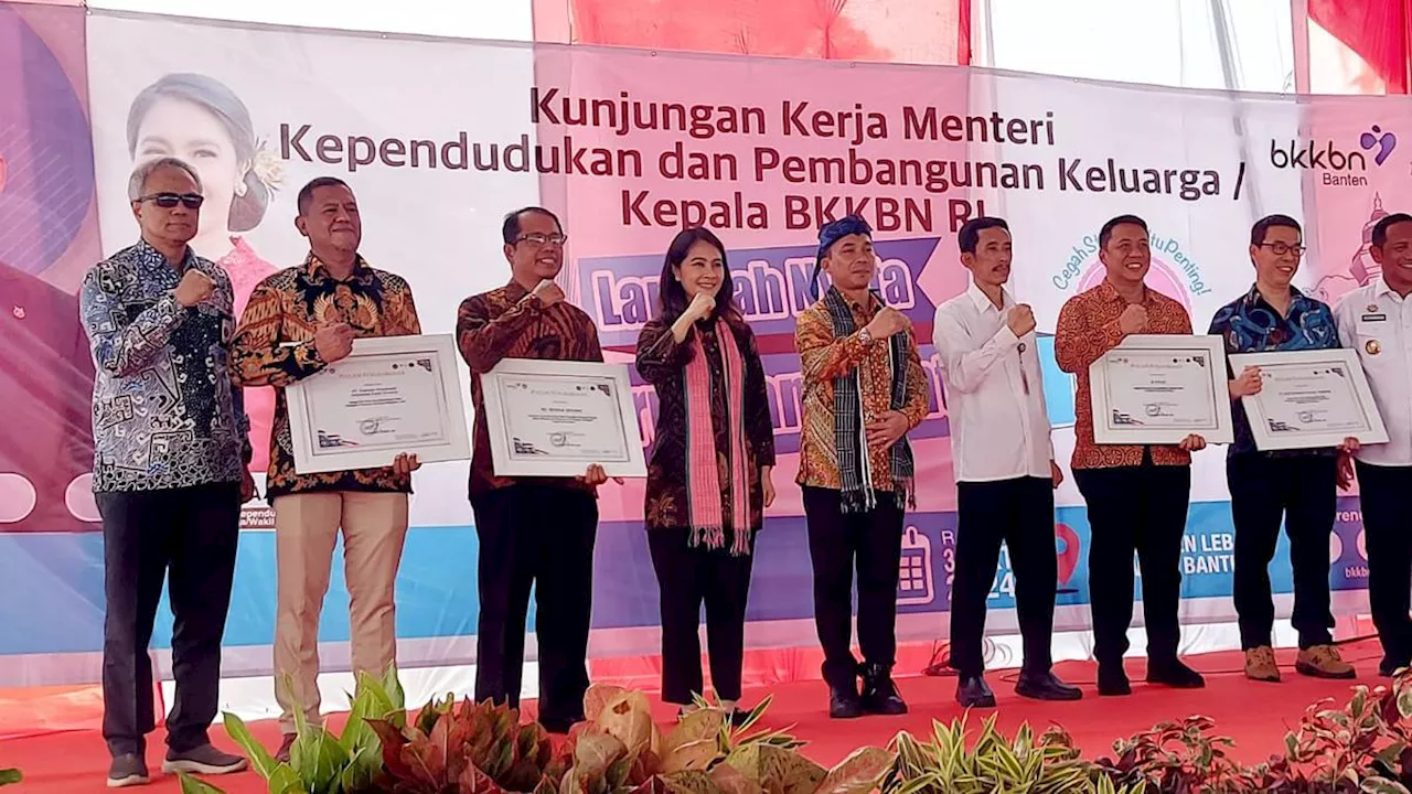 Berkontribusi Turunkan Angka Stunting di Banten, Rajawali Nusindo Terima Penghargaan BKKBN