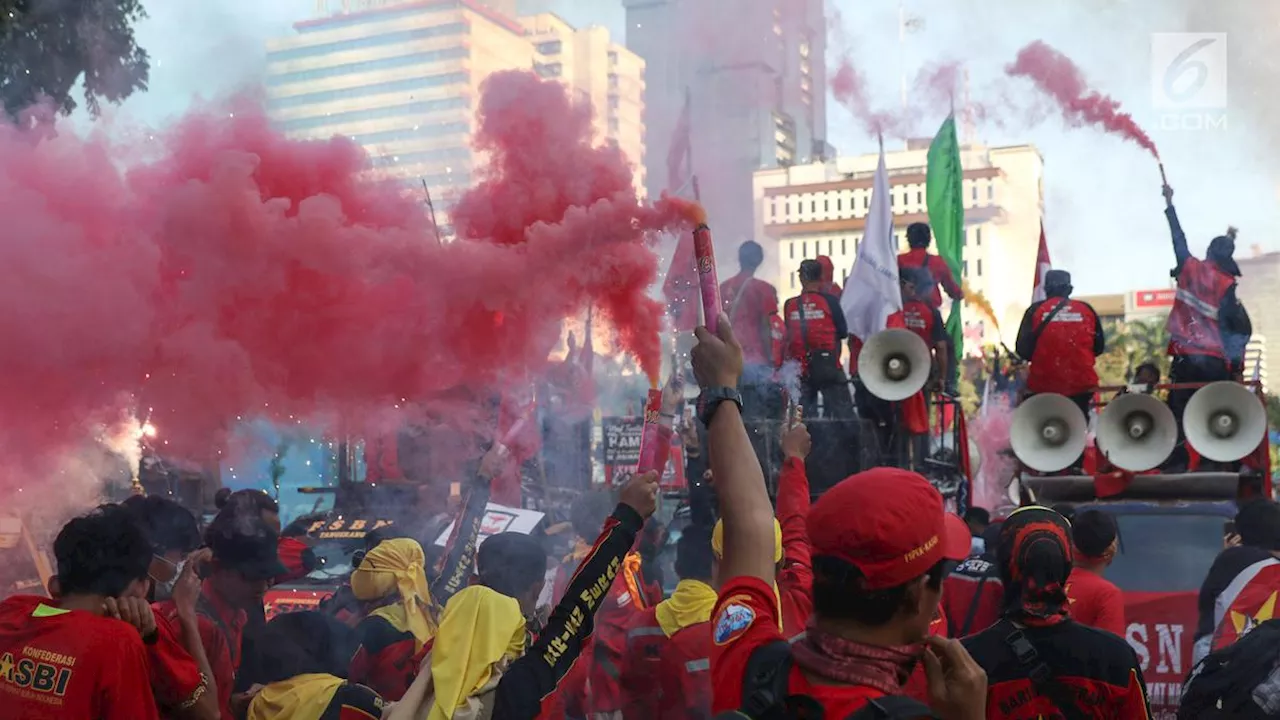 MK Kabulkan Sebagian Gugatan Terkait UU Cipta Kerja, Buruh Bilang Begini