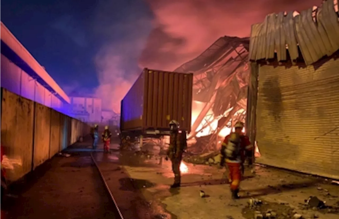 Pre-dawn blaze destroys warehouse storing tyres, batteries and buggies in Sungai Buloh