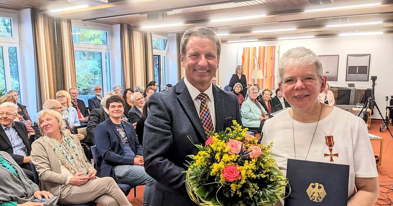 Viel zu selten: Frau aus dem Kreis Höxter bekommt Bundesverdienstkreuz