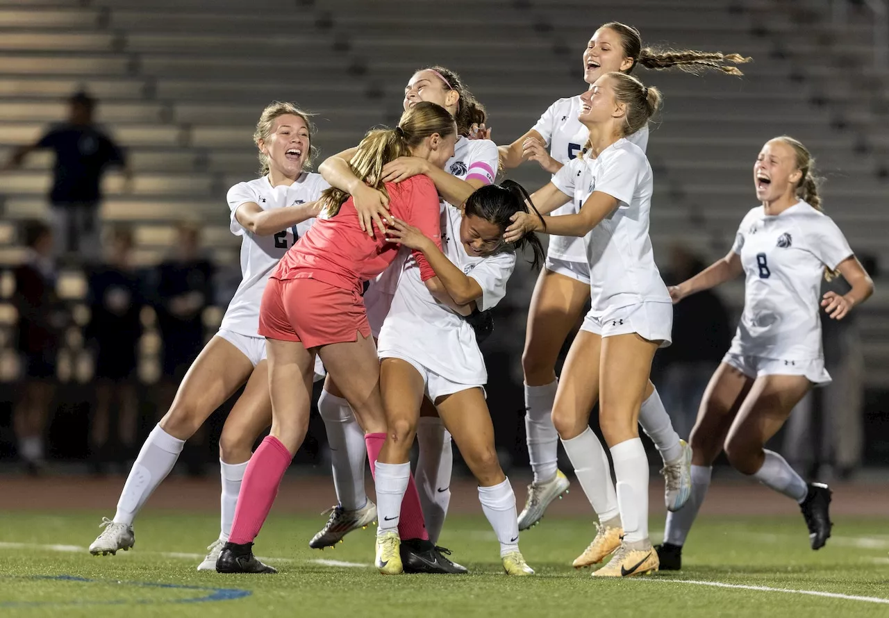 Josie Sarff's stop, Dylan McInroy's goal in PKs give Camp Hill third-straight District 3 title