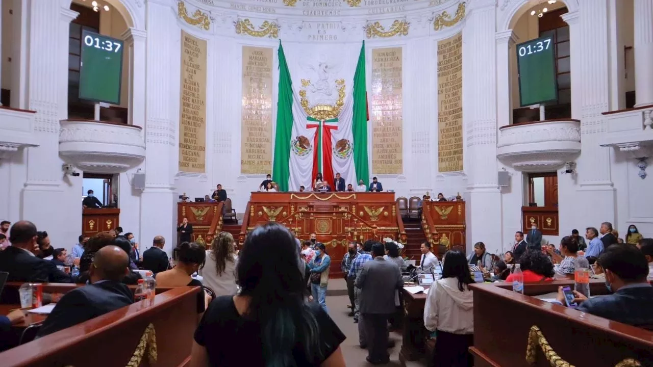 El Congreso de la CDMX aprueba el regreso de la licencia de conducir permanente