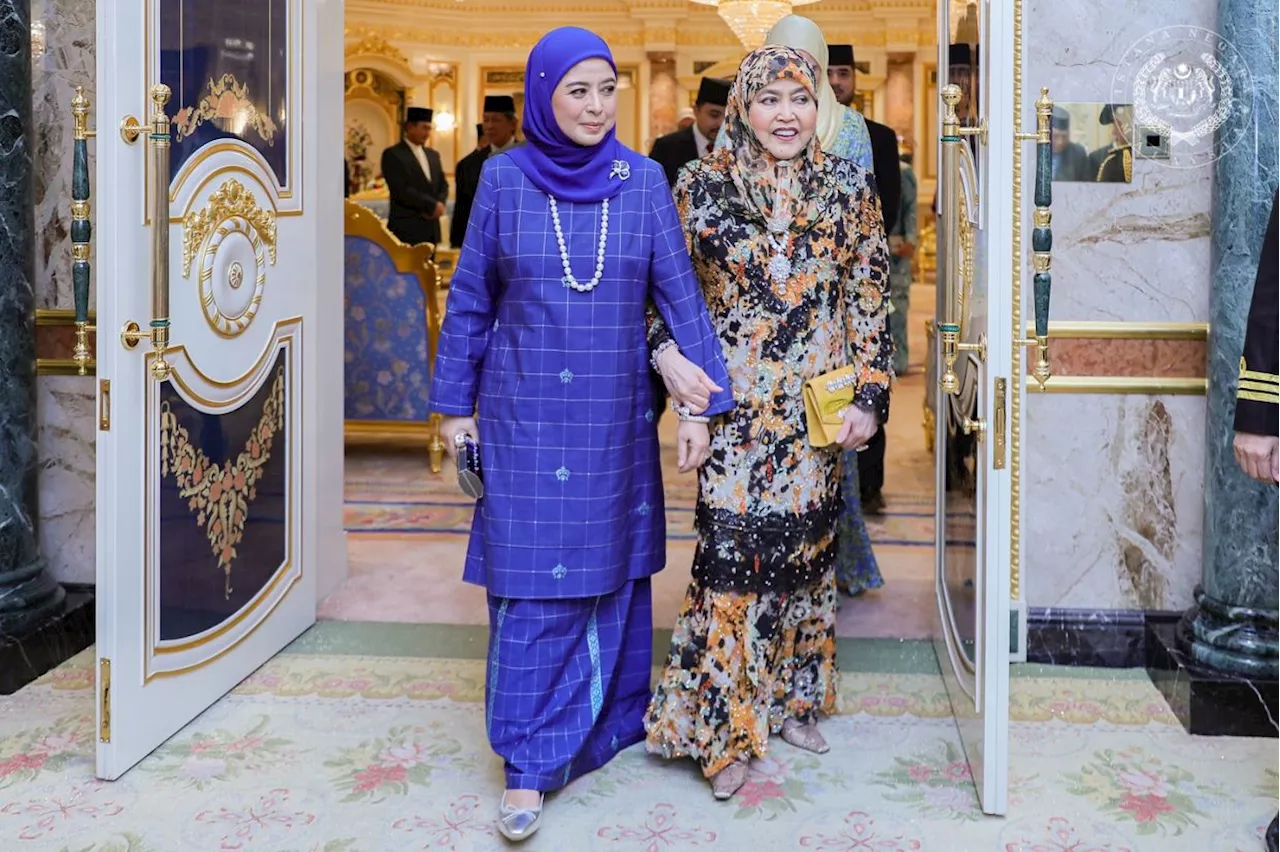 Queen exudes elegance in Kain Benang Johor during recent Brunei state visit