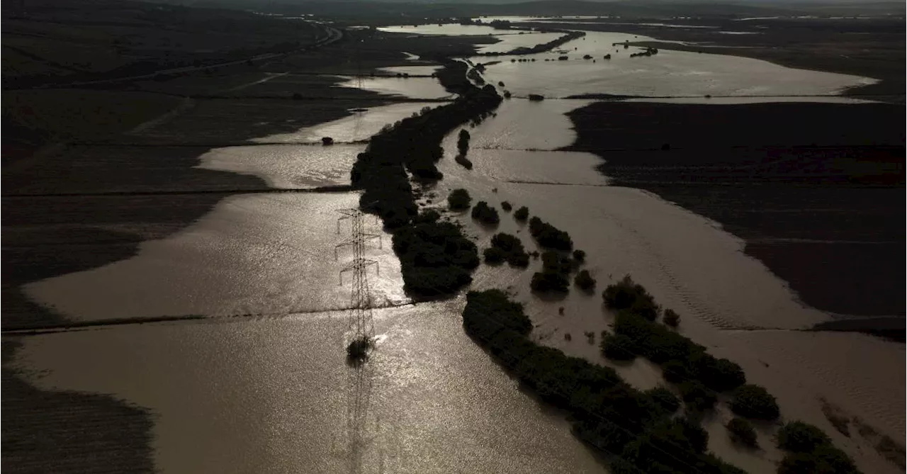 Inondations dévastatrices en Espagne : au moins 158 morts, mais le bilan va s’alourdir, il y a encore «des