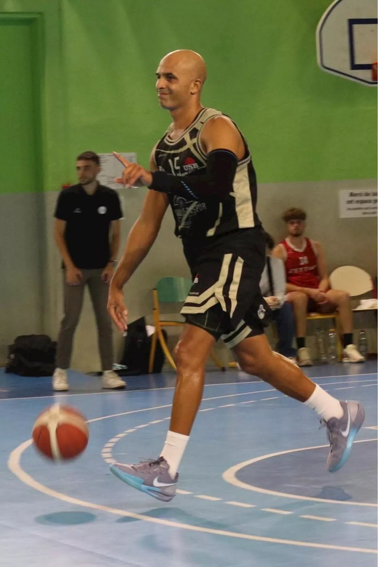 Basket-ball en Dordogne : Marouane El Mouttalibi, un guide pour l’US Bergerac