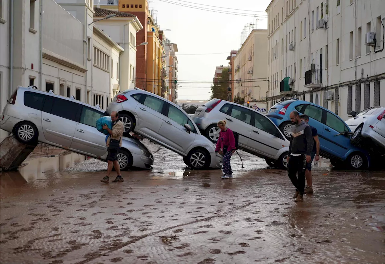 Überschwemmungen in Spanien: Aufräumen nach Jahrhundert-Unwetter