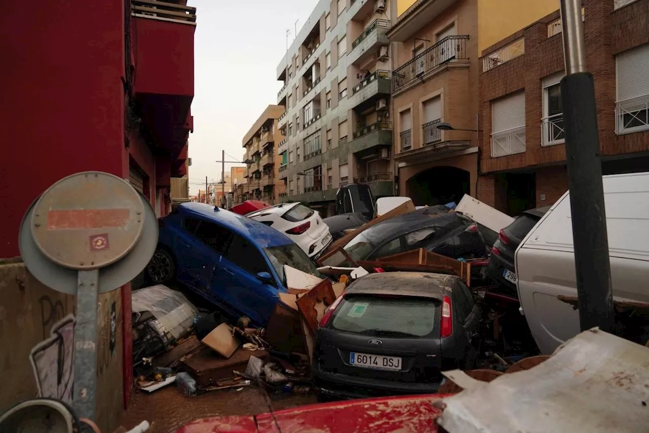 Flash floods kill 95 in Spain, scores missing