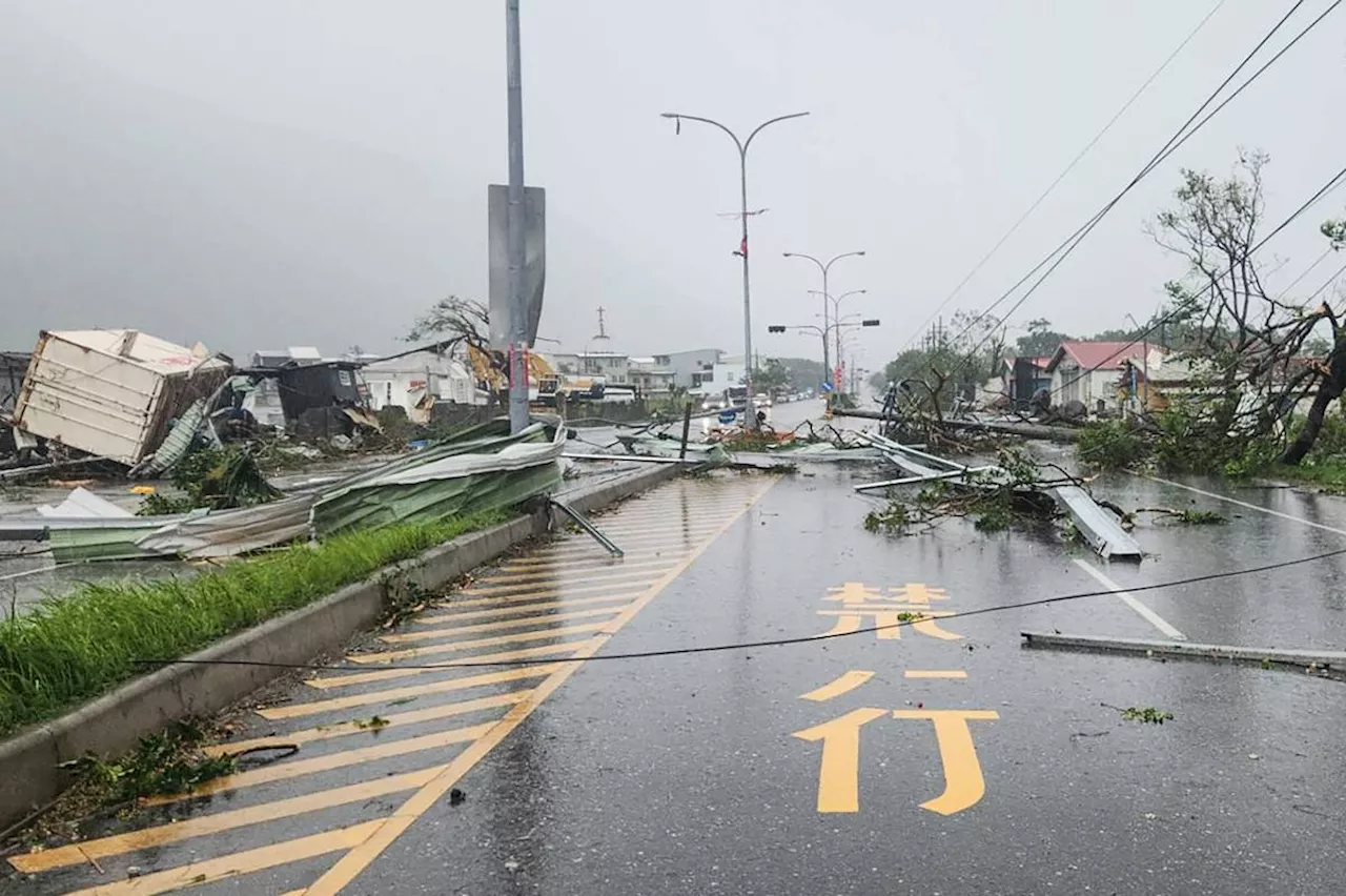 Super Typhoon Kong-rey makes landfall in Taiwan