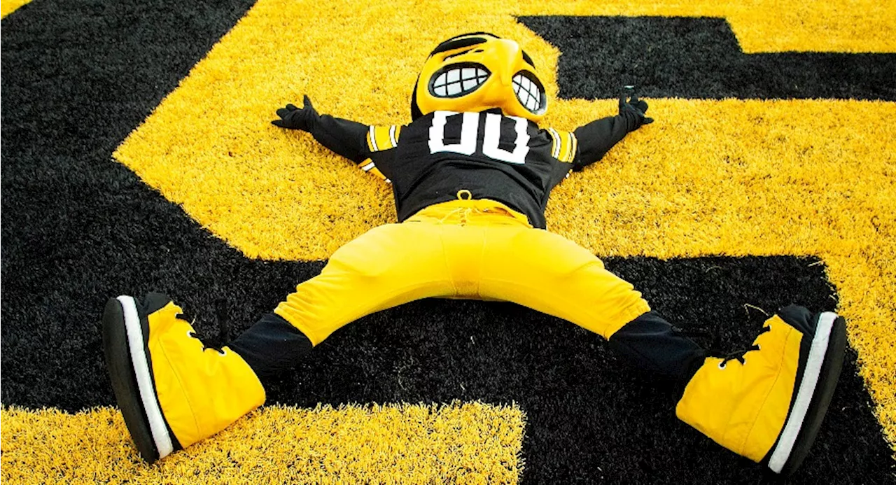 Friday Night Trivia: Test Your Knowledge of Iowa and Ohio State’s History Against the Hawkeyes