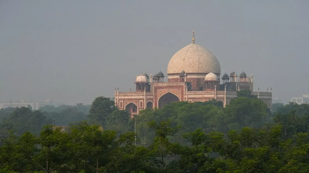 Delhi Pollution: मॉनसून विदा होते ही दिल्ली में बढ़ने लगा प्रदूषण का स्तर, आनंद विहार में 400 तक पहुंचा AQI!