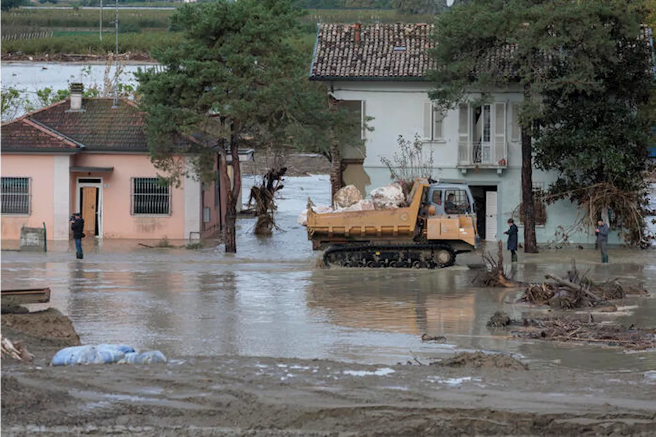 Migliora il meteo in Emilia-Romagna, chiusa l'infiltrazione di acqua che ha causato l'allagamento