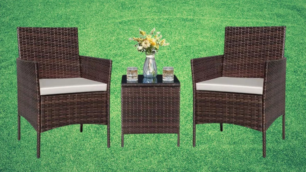 Grab the perfect 3-piece outdoor seating set from Wayfair for less than $130