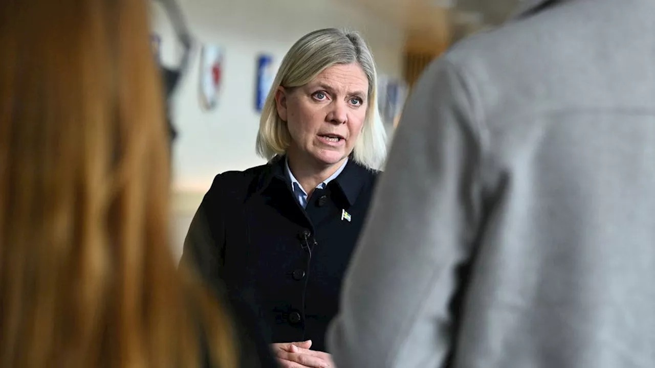 Magdalena Anderssons led marscherar åt olika håll