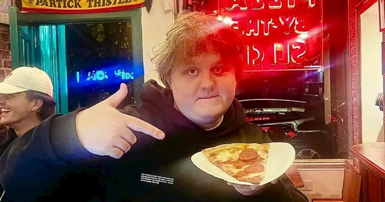 Lewis Capaldi spotted in newly opened Glasgow pizza joint