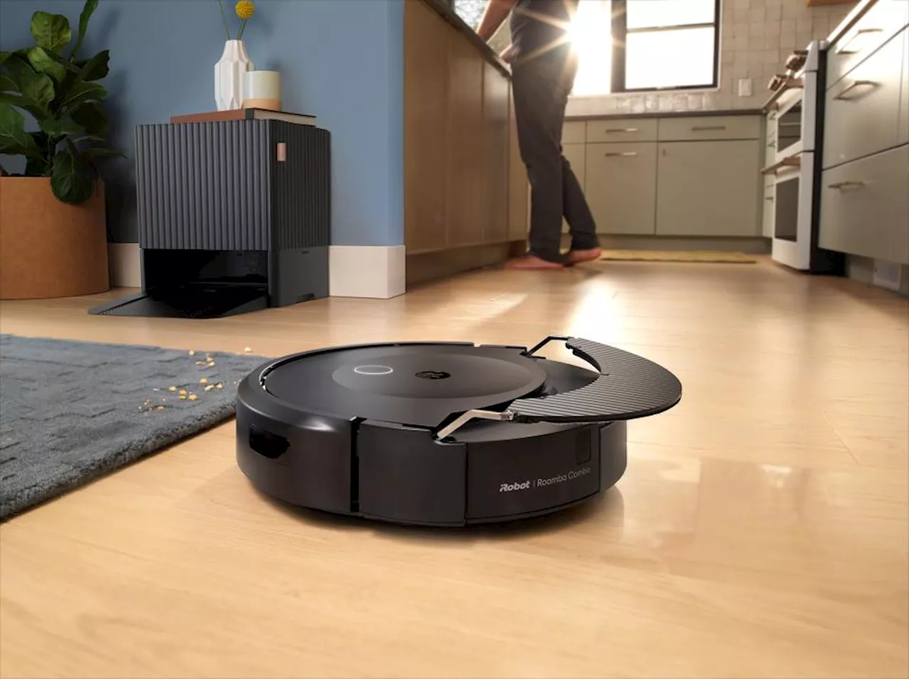 iRobot Roomba vacuum and mop machines are up to $420 off right now