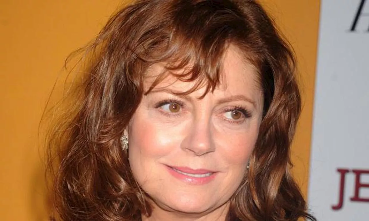 Susan Sarandon among 500 women arrested at Trump protest