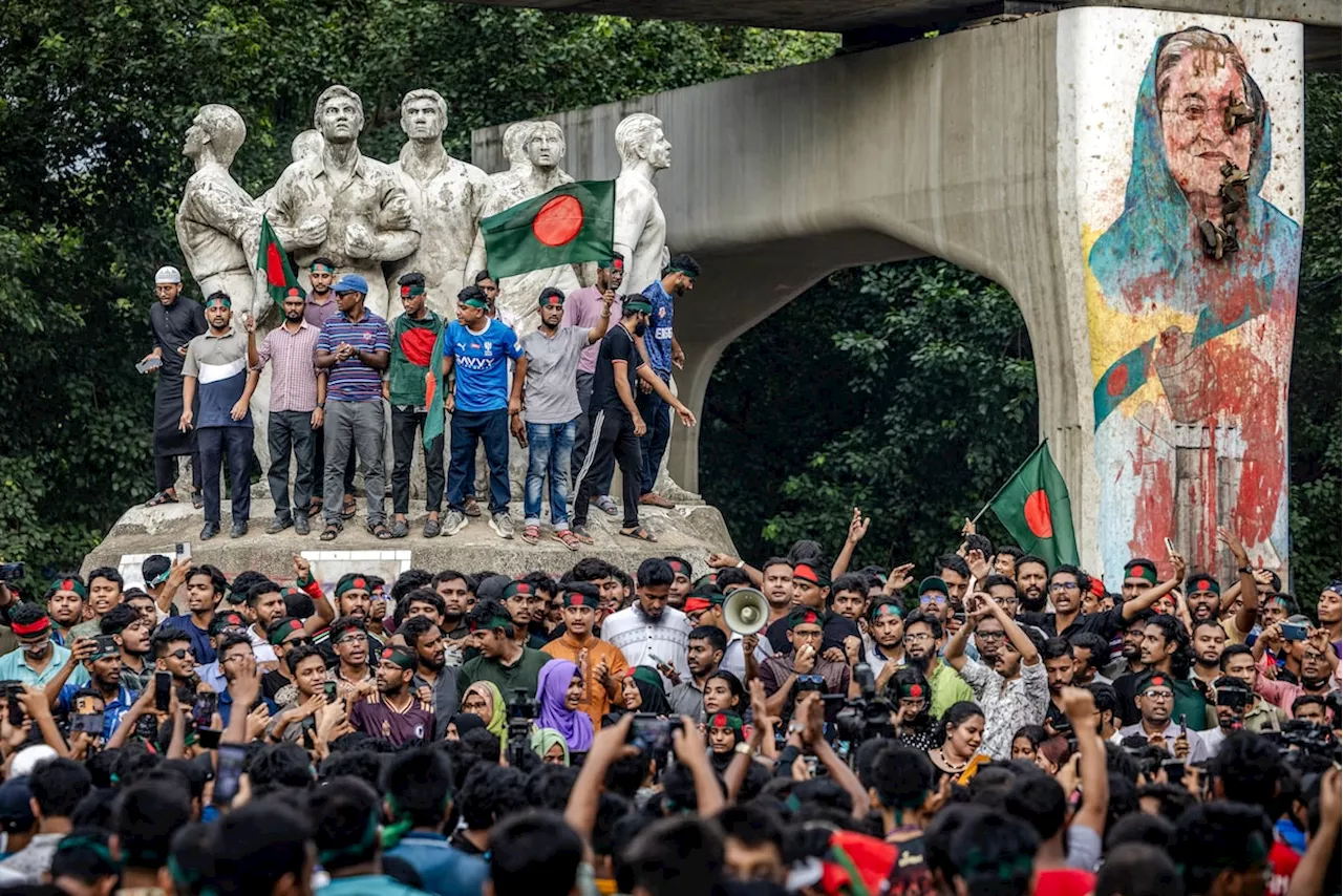 Bangladesh must not let go of its chance at democracy