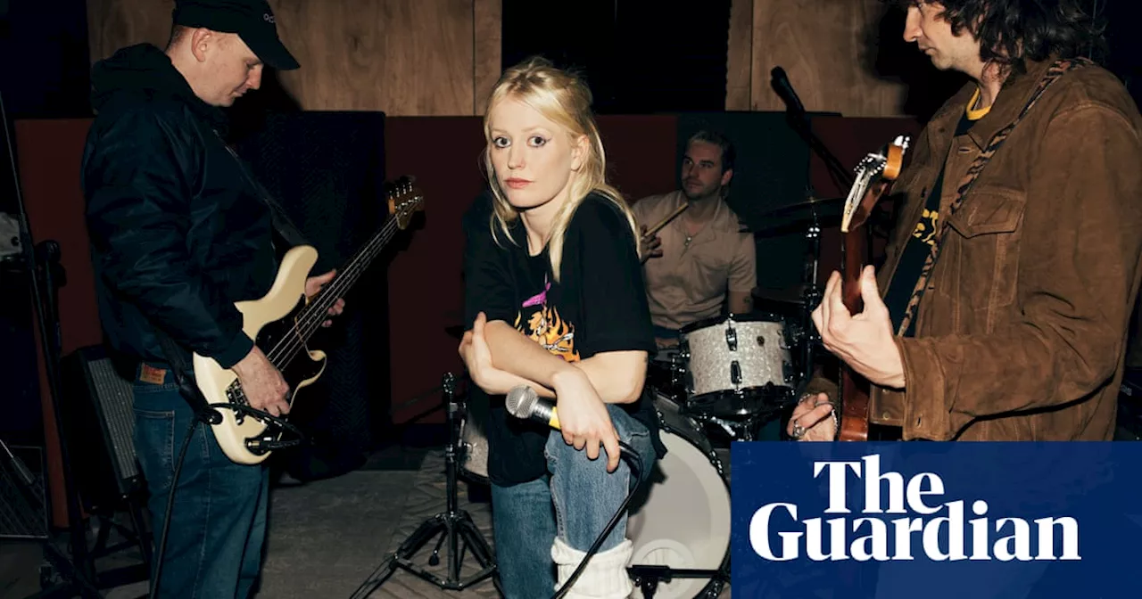 Five Great Reads: Amyl and the Sniffers, Tim Winton, and meeting the twin you never knew you had