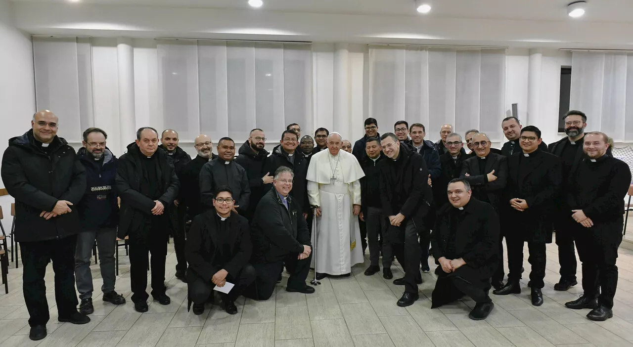 Papa Francesco e il Motu Proprio per abolire il centro di Roma: «Ho deciso così perchè le parrocchie centrali