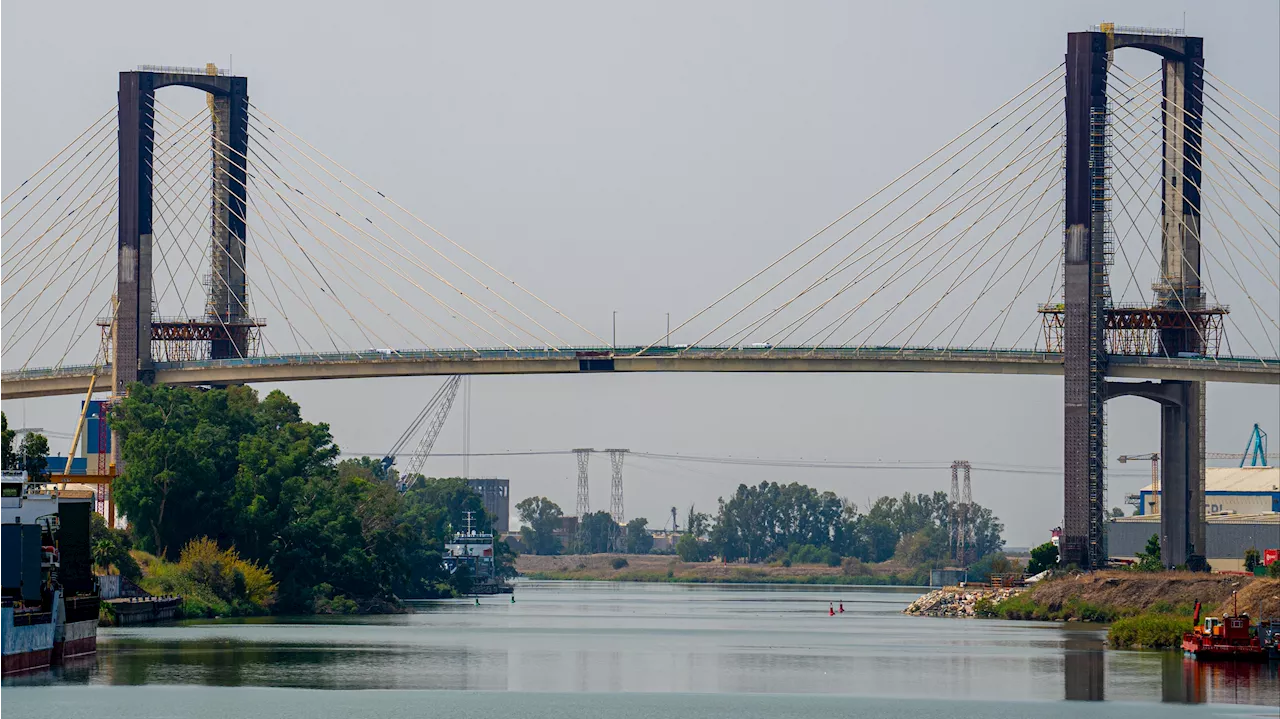 Cinco días de cortes al tráfico en el puente del Centenario de Sevilla