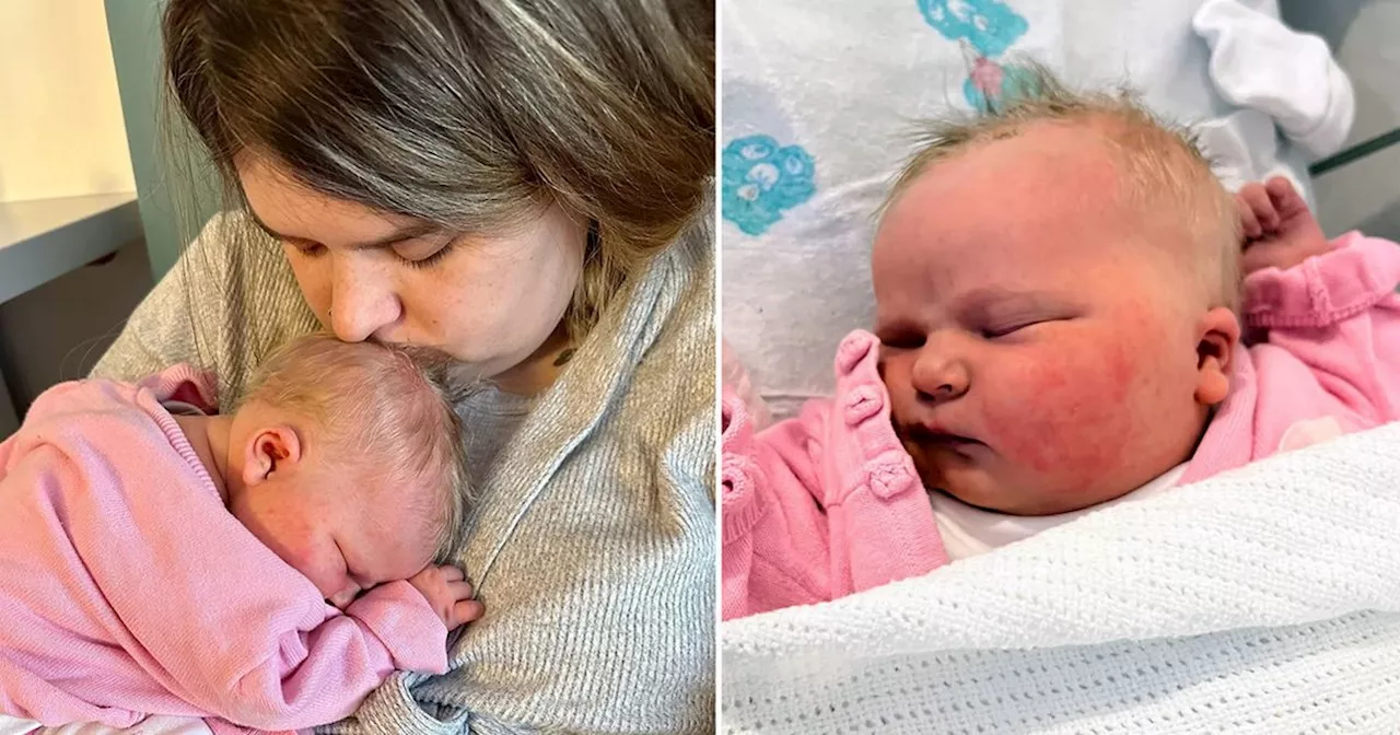 Baby dies after mum is unable to get through to 999