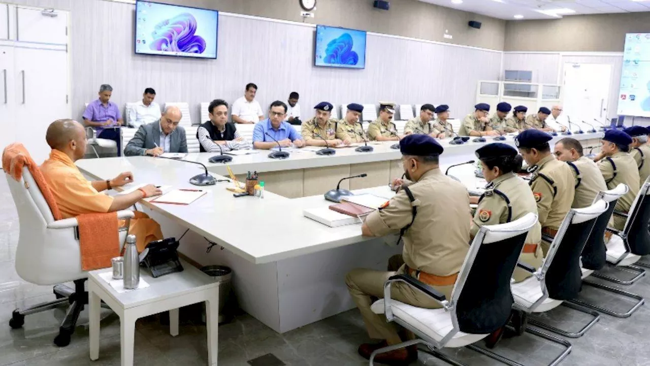 उत्तर प्रदेश के पुलिसकर्मियों को मिलेगा ई-पेंशन प्रणाली का लाभ, सीएम योगी ने कर दिया बंदोबस्त