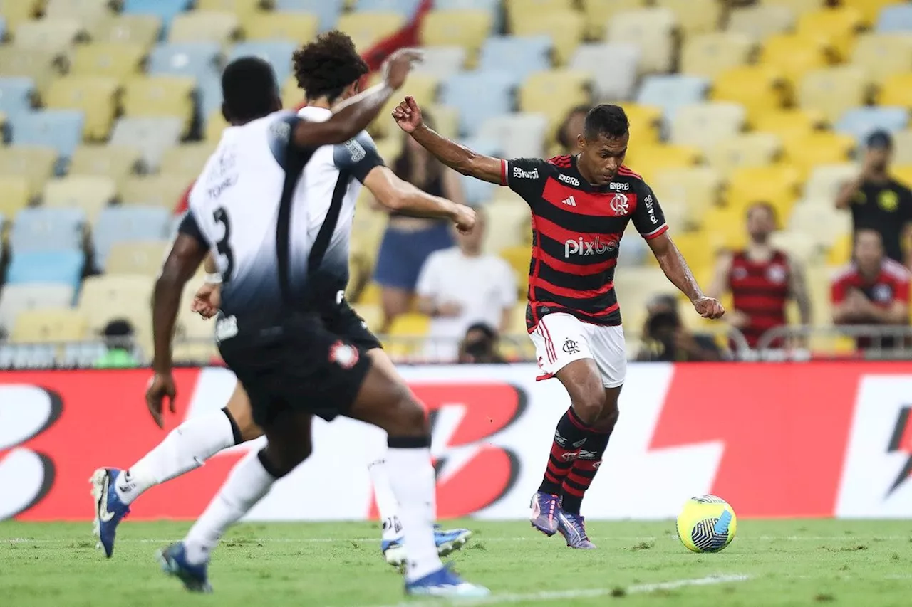 Alex Sandro, do Flamengo, sente desconforto na coxa e é desfalque contra o Bahia