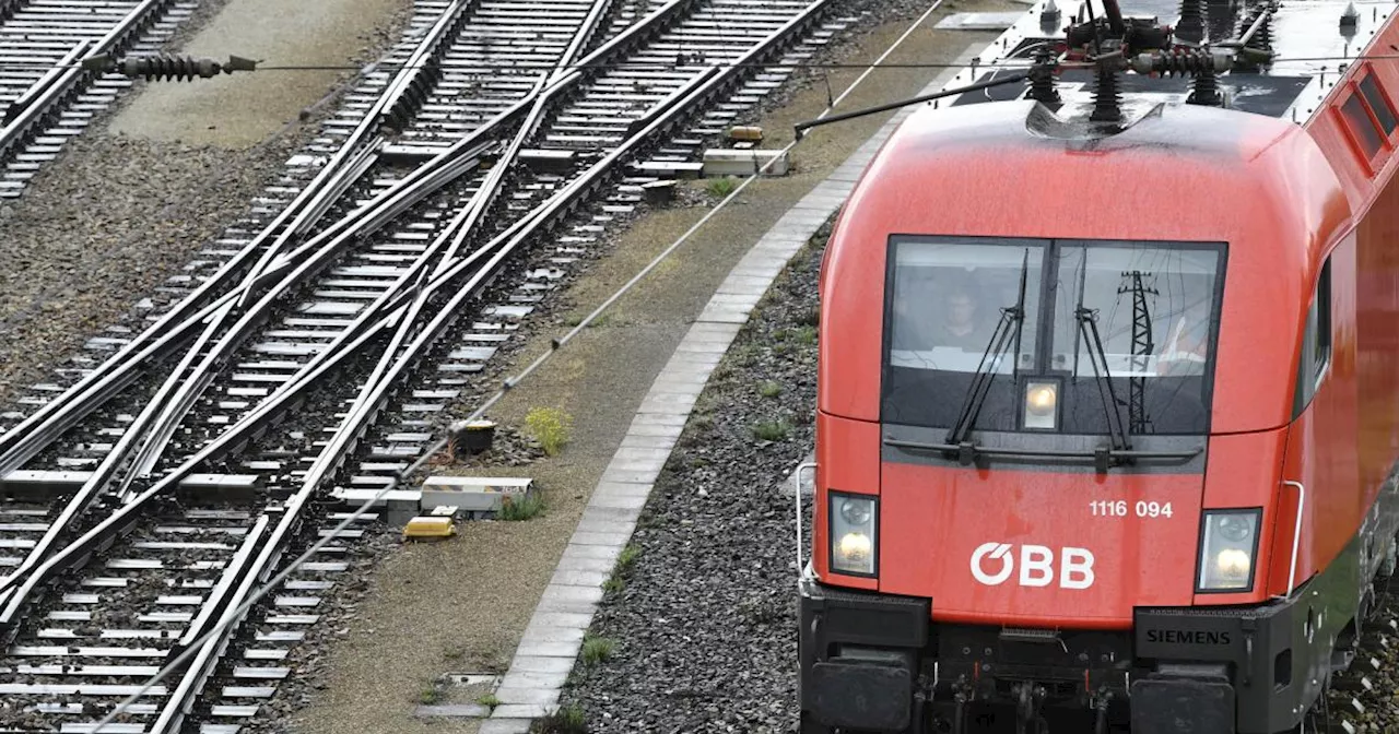 Ermittlungen nach Bombendrohungen an Bahnhöfen, auch in Eisenstadt