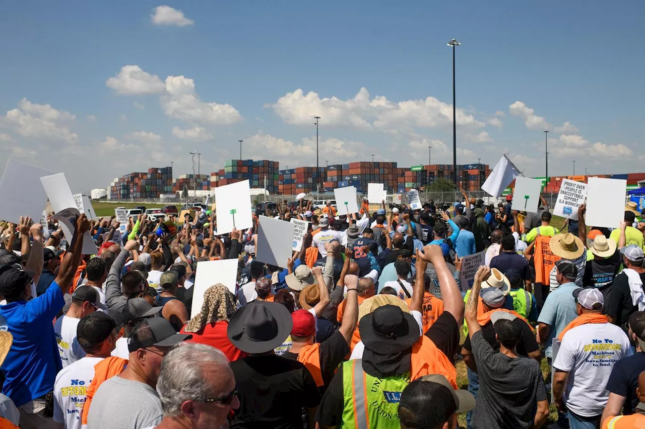 Les dockers reprennent le travail aux Etats-Unis, après un accord de principe