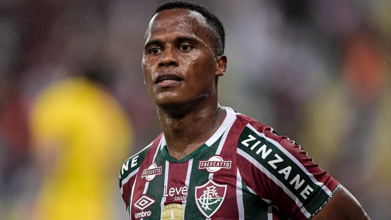 Arias exalta Diniz e abre o jogo sobre rumores de saída do Fluminense