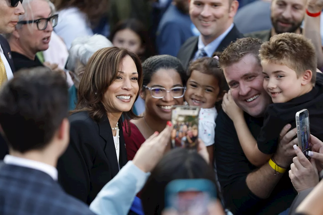 Harris et Trump à tambour battant dans les Etats-clés à un mois de la présidentielle