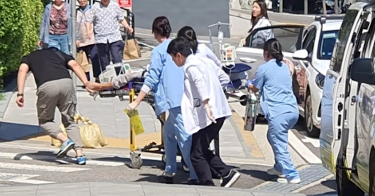 의료공백으로 수술 예약 급감하고 취소 늘었다...“사망도 증가”