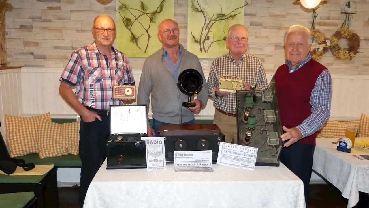 Ausstellung zur Geschichte des Radios im Amstettner Rathaussaal